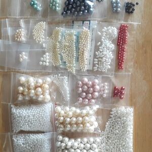 Assorted Faux Pearl Beads SS103